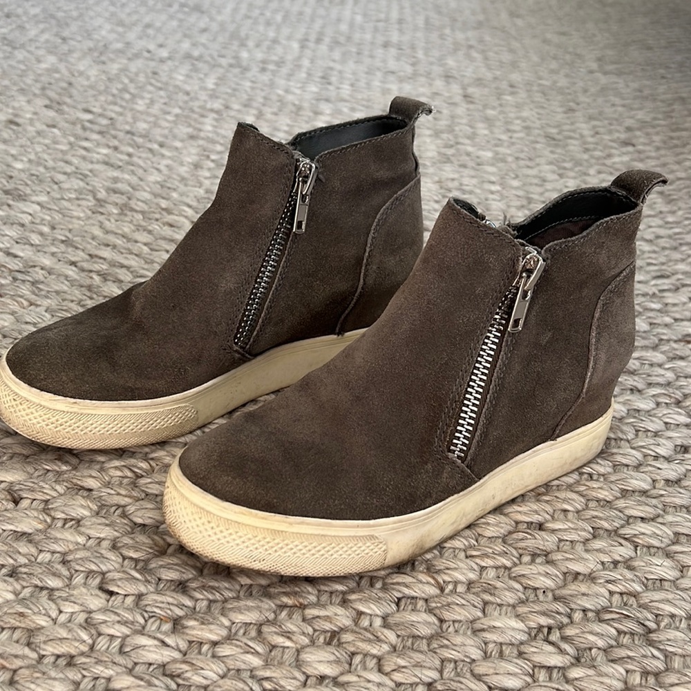 Steve Madden Women’s Wedgie Sneaker